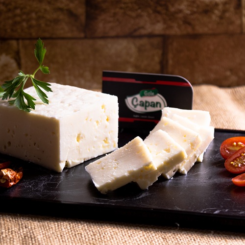 BEYAZ PEYNİR 600-700 GR